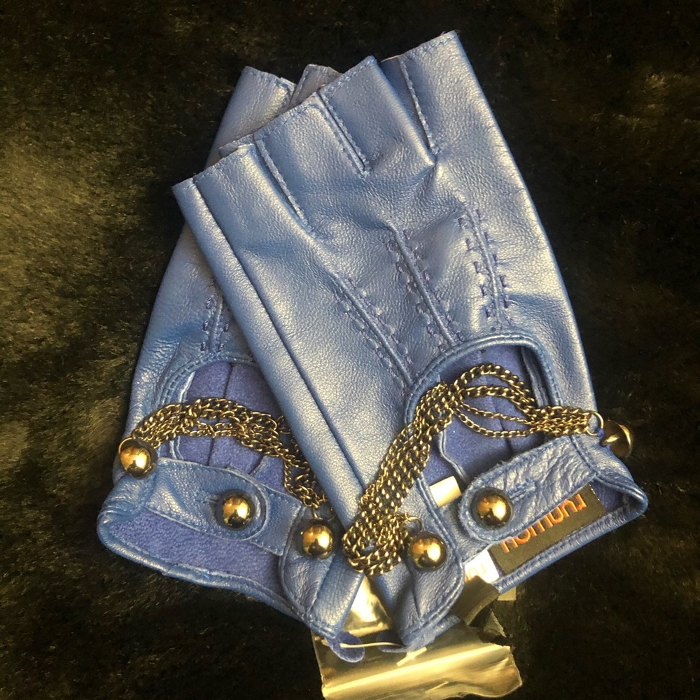 🌟2 for $20/ NWT Runway NY Fingerless Gloves